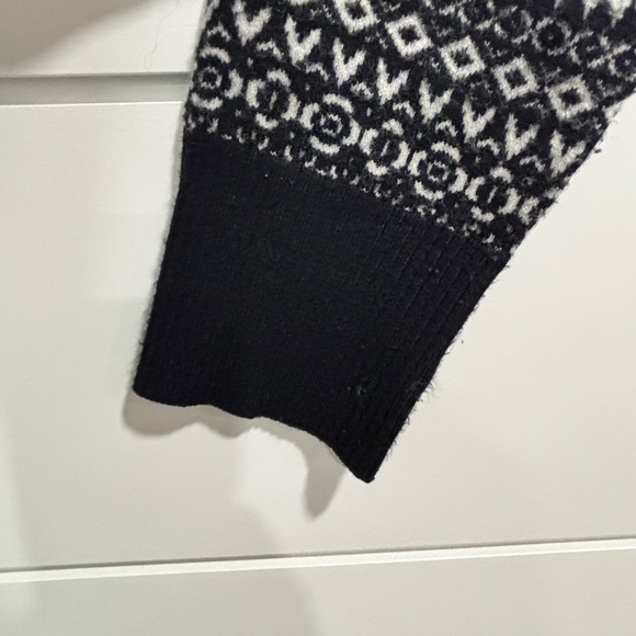 Northern Reflections super soft crew neck sweater black and white pattern size M - Picture 6 of 16